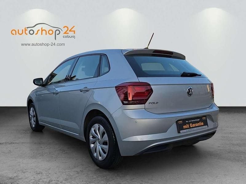 Gebraucht VW Polo Comfortline 75 PS (55 kW) 2018 Reflexsilber metallic Kleinwagen