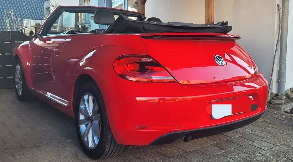 Gebraucht VW Beetle Design 105 PS (77 kW) 2013 Rot Kleinwagen