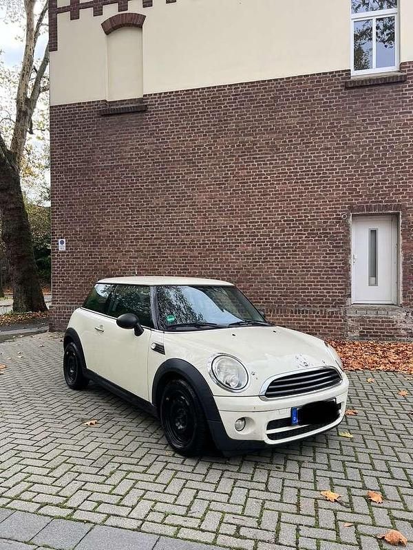 Beige Gebraucht 2009 Mini One D Kleinwagen | 2.500 € (Etwas zu teuer) - Bild 1/4