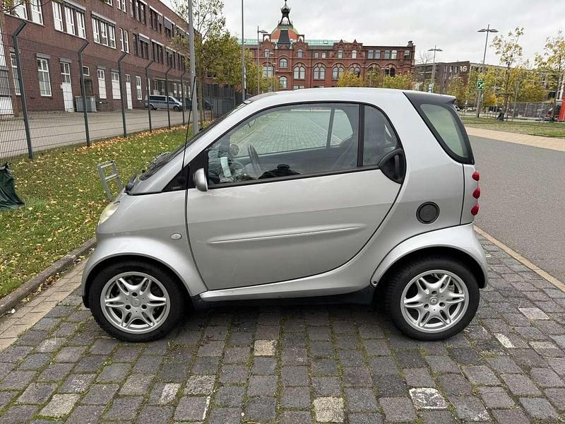 Silber Gebraucht 2003 Smart ForTwo Coupé Passion Coupé | 1.700 € (Fairer Preis) - Bild 1/4