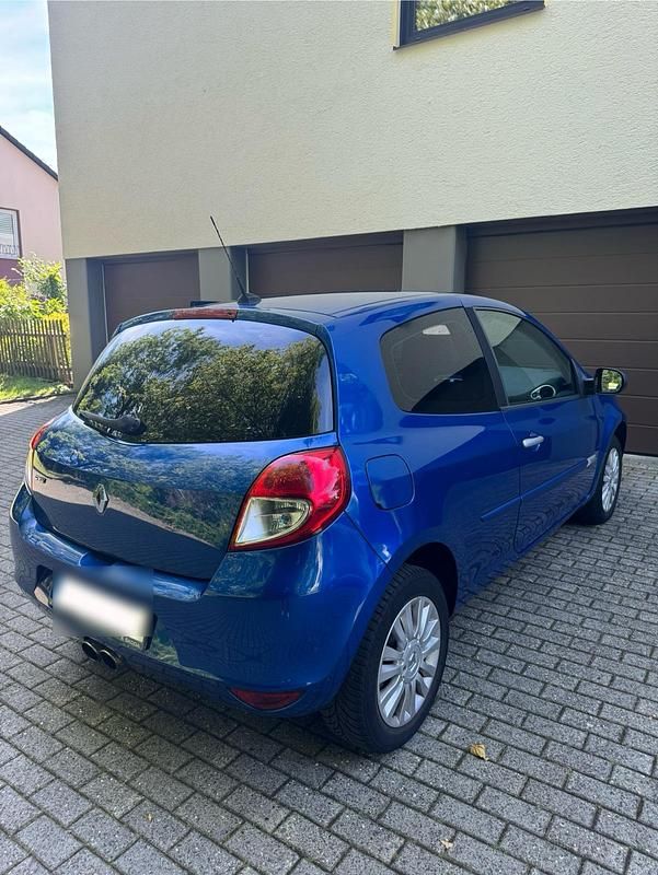 Blau Gebraucht 2010 Renault Clio II GT-Line Kleinwagen | 3.499 € (Guter Preis) - Bild 1/4