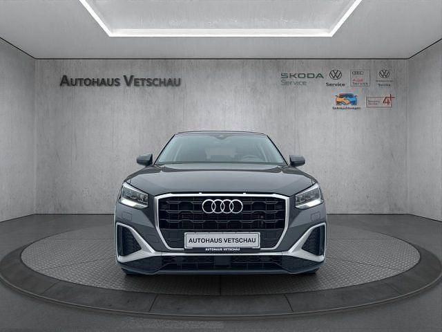 Gebraucht Audi Q2 S-Line 150 PS (110 kW) 2025 Grau SUV