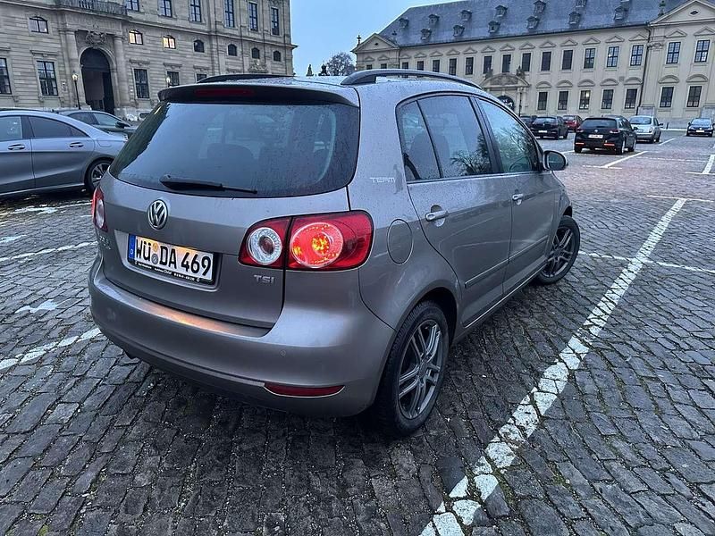 Gebraucht VW Golf VI Team 105 PS (77 kW) 2010 Kleinwagen