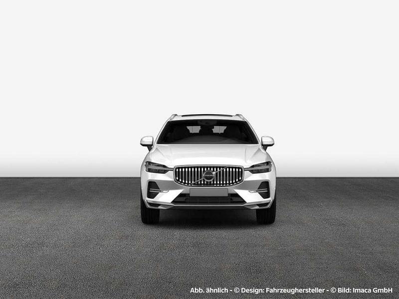 Gebraucht Volvo XC60 Core 197 PS (144 kW) 2023 Crystal weißperleffekt SUV