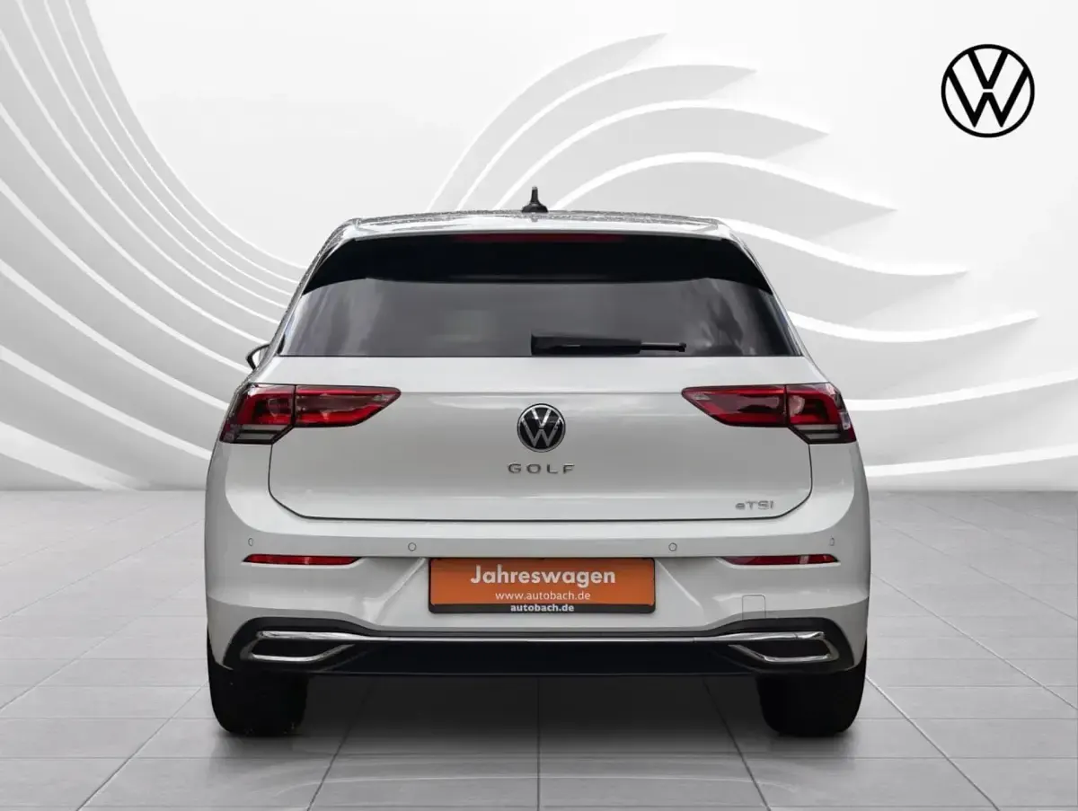 Gebraucht VW Golf VIII Active 131 PS (96 kW) 2023