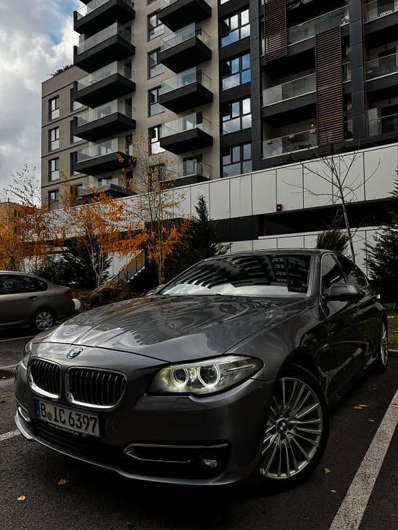 Grau Gebraucht 2013 BMW 525 Sport Line Limousine | 15.500 € (Teuer) - Bild 1/4