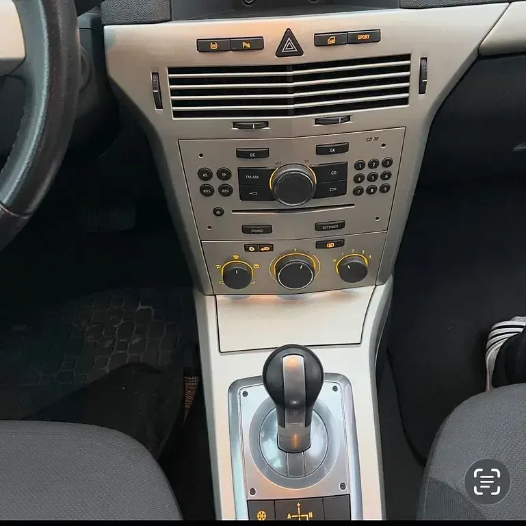 Brugt Opel Astra 140 HK (102 kW) 2008 Grå Sedan