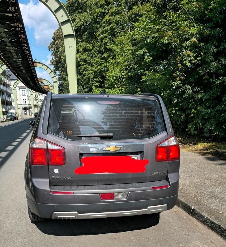 Gebraucht Chevrolet Orlando 163 PS (119 kW) 2012 Grau Van / Kleinbus