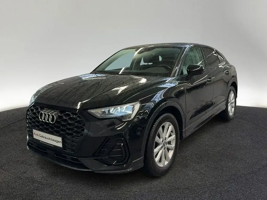 Gebraucht Audi Q3 Sportback S-Line 200 PS (147 kW) 2022 Mythosschwarz metallic SUV
