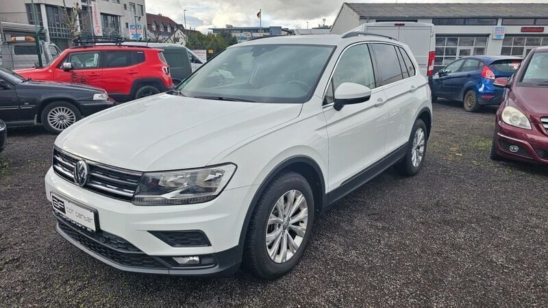 Weiß Gebraucht 2020 VW Tiguan Comfortline SUV | 23.500 € (Guter Preis) - Bild 1/4