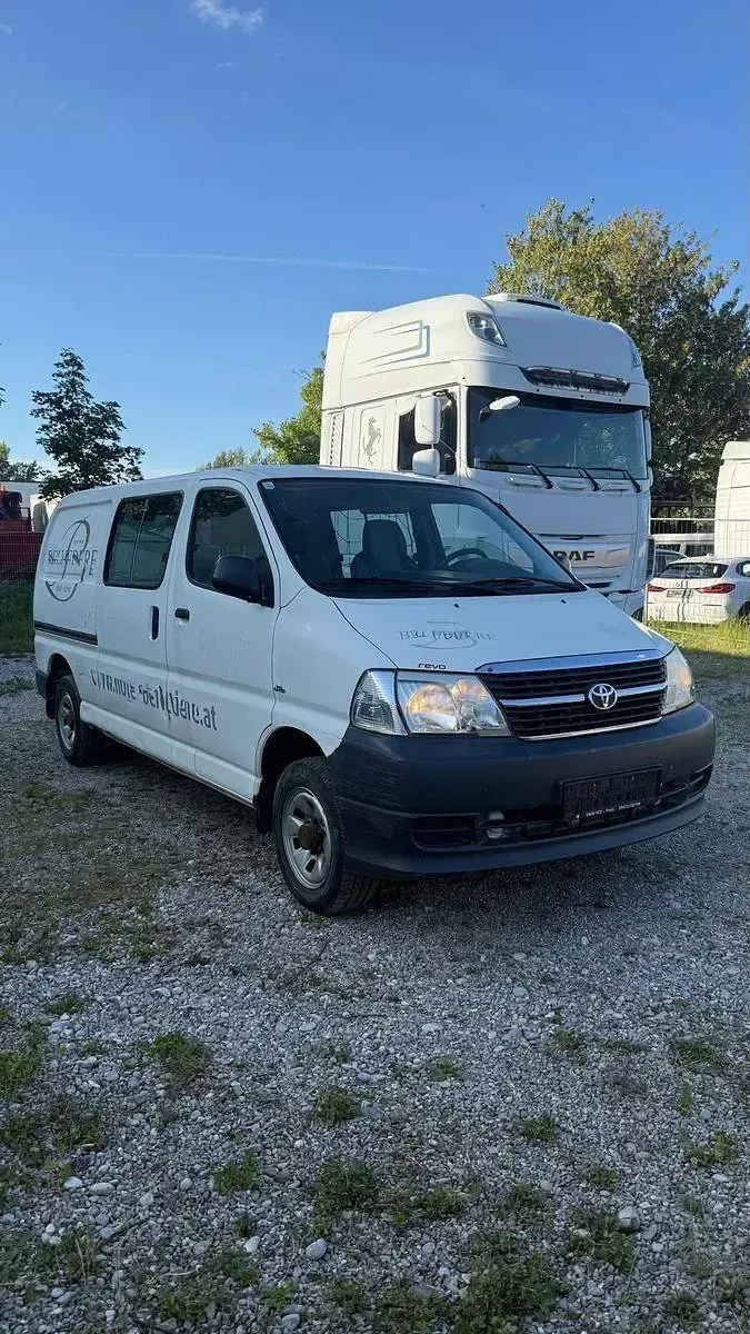 Gebraucht Toyota HiAce 117 PS (86 kW) 2013 Van