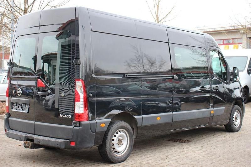 Gebraucht Nissan NV400 170 PS (125 kW) 2018 Schwarz Van