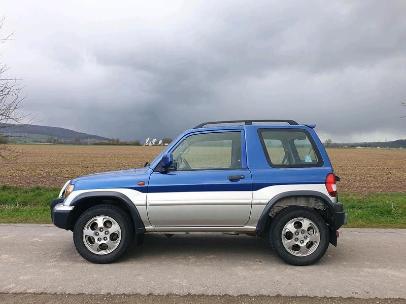 Gebraucht Mitsubishi Pajero 120 PS (88 kW) 2000 Blau SUV
