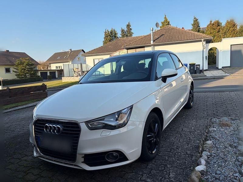 Gebraucht Audi A1 Ambition 122 PS (89 kW) 2010 Weiß Kleinwagen