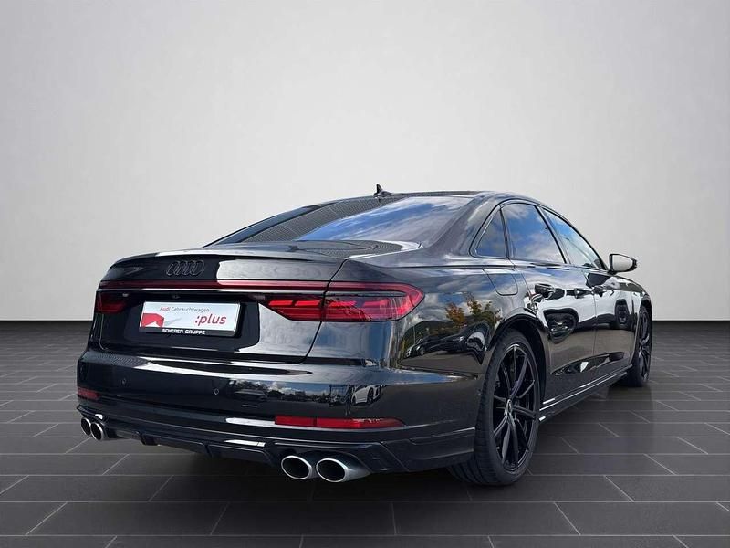 Gebraucht Audi S8 571 PS (419 kW) 2023 Mythosschwarz metallic Limousine