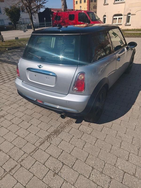 Used Mini Cooper 116 HP (85 kW) 2006 Silver Hatchback