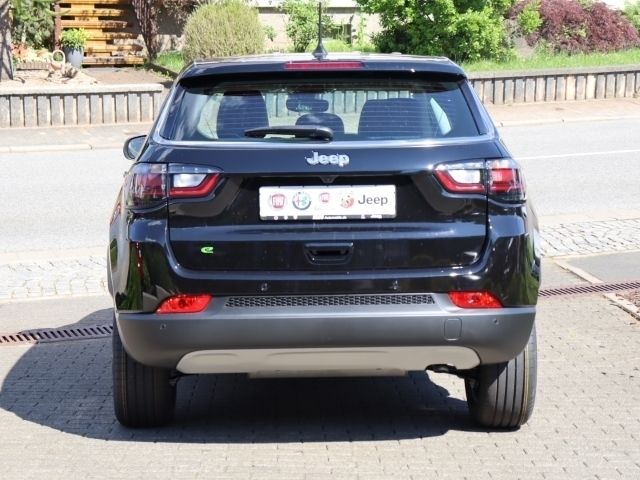 Gebraucht Jeep Compass Altitude 131 PS (96 kW) 2024 Schwarz SUV