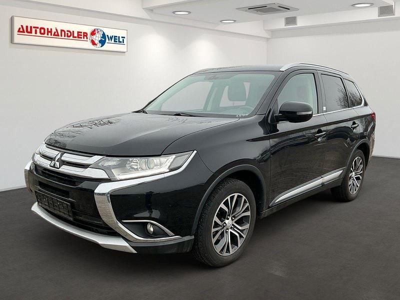 Gebraucht Mitsubishi Outlander Plus 150 PS (110 kW) 2015 Schwarz SUV