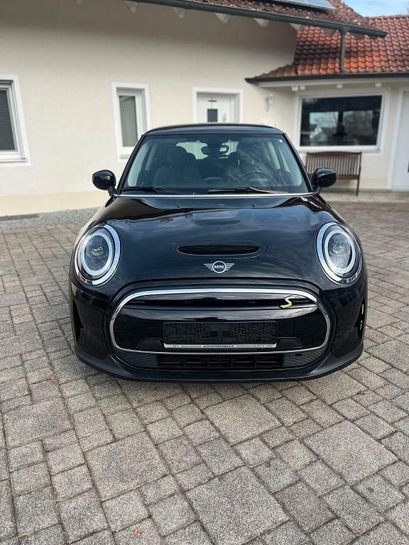 Gebraucht Mini Cooper SE 135 kW (184 PS) 2021 Schwarz Kleinwagen
