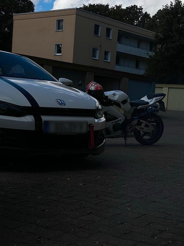 Weiß Gebraucht 2010 VW Scirocco Coupé | 5.500 € (Fairer Preis) - Bild 1/4