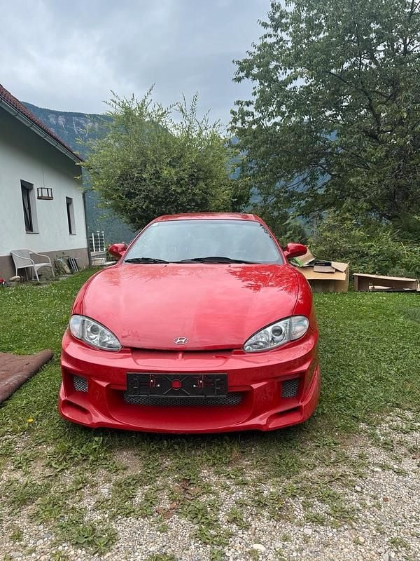 Rot Gebraucht 1996 Hyundai Tiburon GLS Coupé | 12.000 € - Bild 1/4