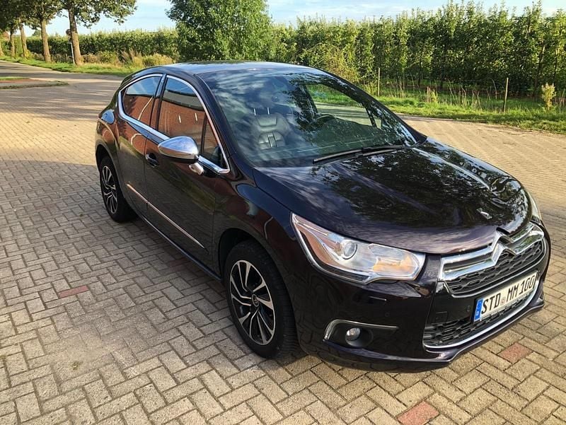 Gebraucht Citroën DS4 114 PS (83 kW) 2014 Braun Kleinwagen
