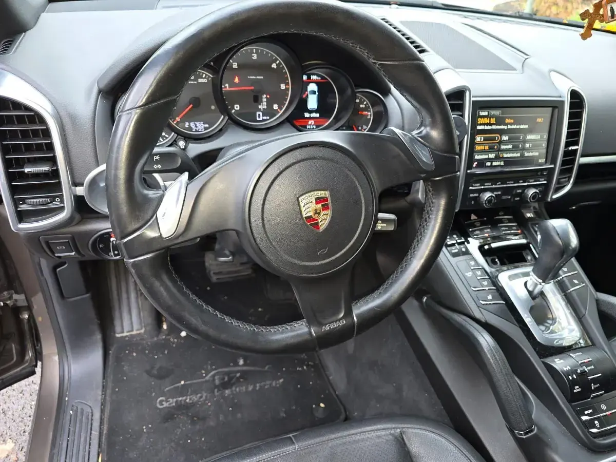 Gebraucht Porsche Cayenne 245 PS (180 kW) 2014 Braun SUV