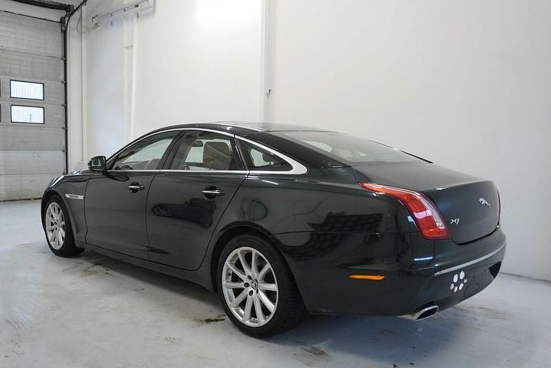 Gebraucht Jaguar XJ Portfolio 275 PS (202 kW) 2010 Grün Limousine