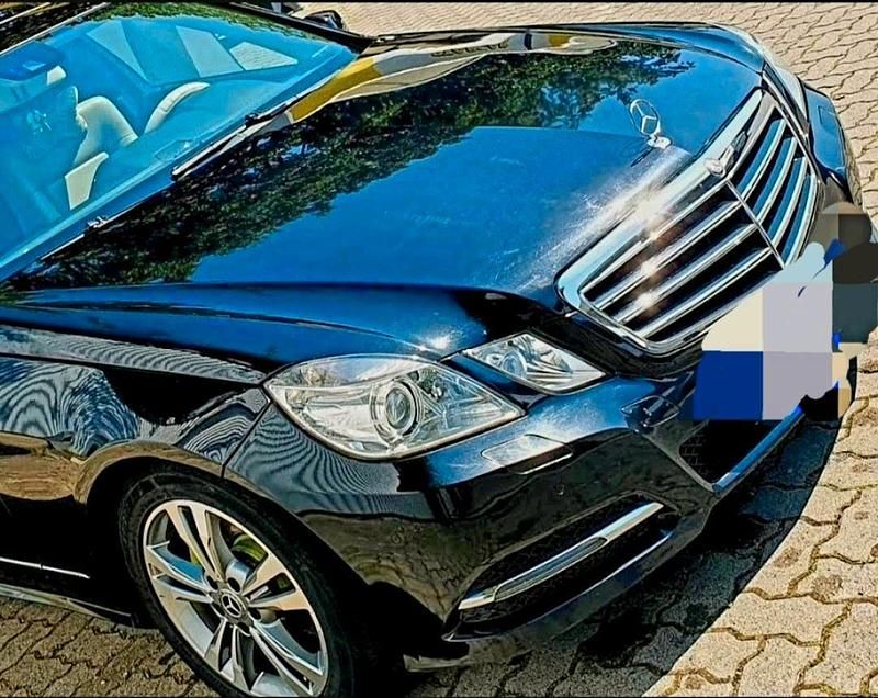 Gebraucht Mercedes E250 204 PS (150 kW) 2012 Schwarz Kombi