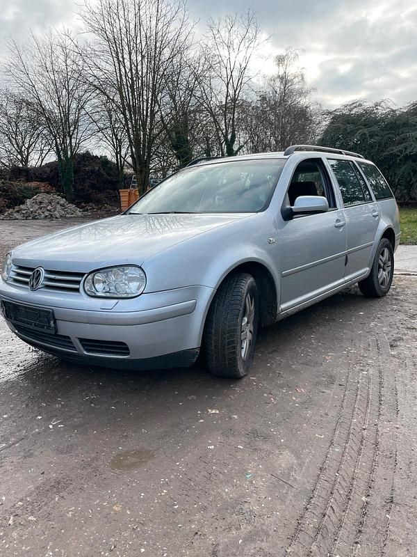 Silber Gebraucht 2003 VW Golf IV Kombi | 1.000 € (Superpreis) - Bild 1/4