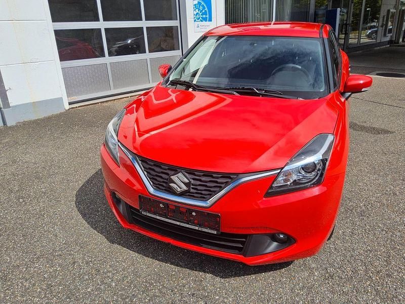 Gebraucht Suzuki Baleno Comfort 111 PS (81 kW) 2019 Rot Limousine