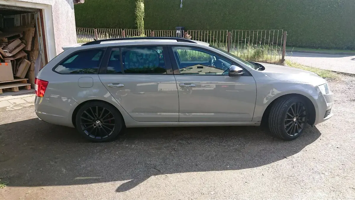 Gebraucht Skoda Octavia RS 184 PS (135 kW) 2014 Grau Kombi