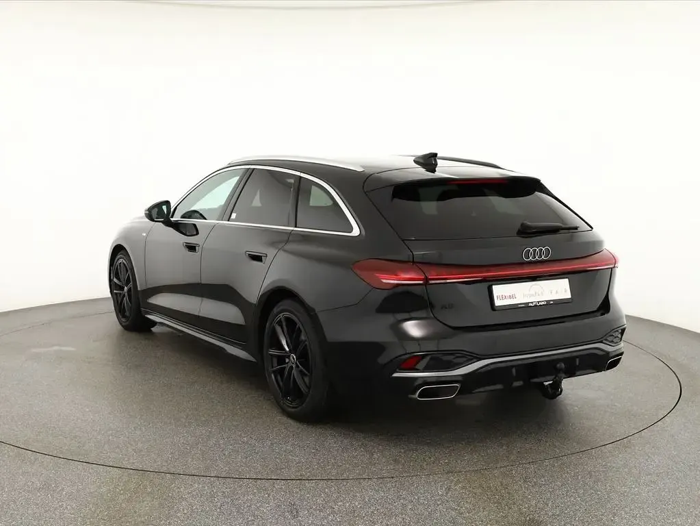 Neu Audi A5 S-Line 150 PS (110 kW) 2026 Schwarz Kombi