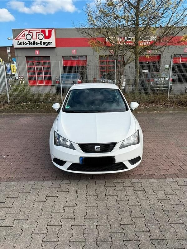 Gebraucht Seat Ibiza Reference 75 PS (55 kW) 2015 Weiß Limousine