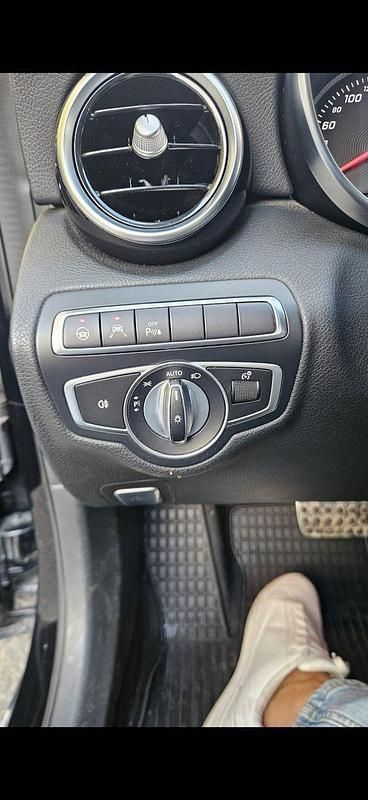 Gebraucht Mercedes C220 Avantgarde 170 PS (125 kW) 2017 Schwarz Kombi