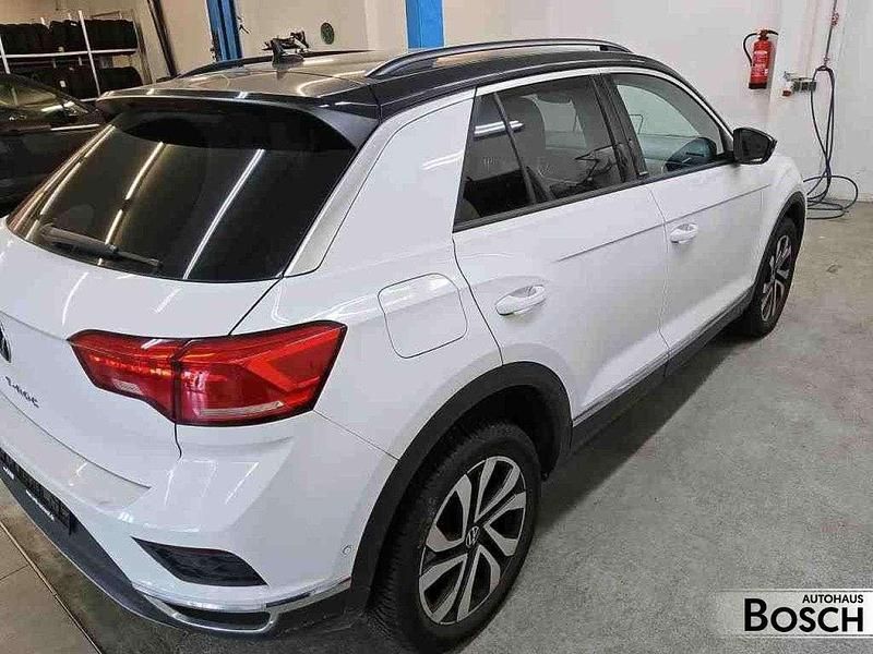 Gebraucht VW T-Roc Active 110 PS (80 kW) 2021 Pure white SUV