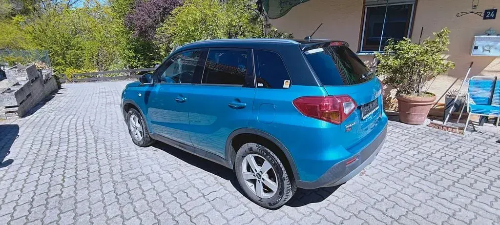 Gebraucht Suzuki Vitara Comfort 120 PS (88 kW) 2015 Blau SUV