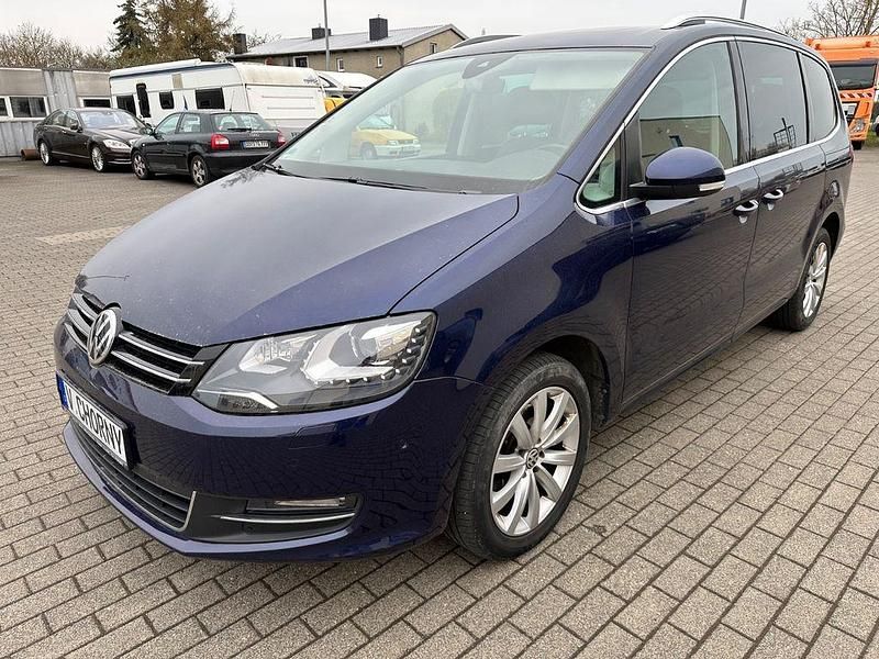 Gebraucht VW Sharan Highline 177 PS (130 kW) 2019 Blau Van / Kleinbus