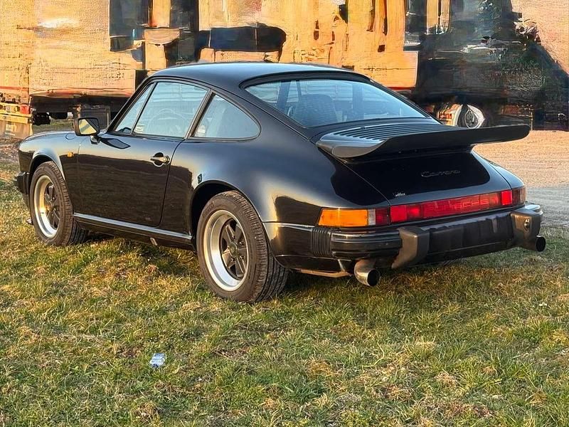 Gebraucht Porsche 911 Carrera 207 PS (152 kW) 1984 Schiefergraumetallic Coupé