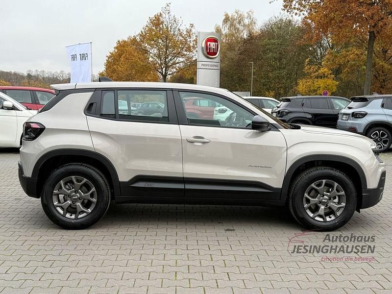 Neu Jeep Avenger Longitude 101 PS (74 kW) 2025 Stone grey metallic clear coat SUV