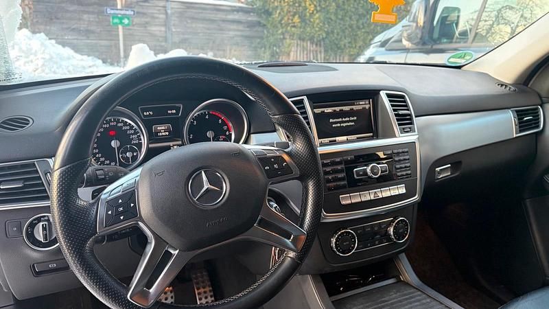 Gebraucht Mercedes ML350 AMG Edition 1 258 PS (189 kW) 2012 Weiß SUV
