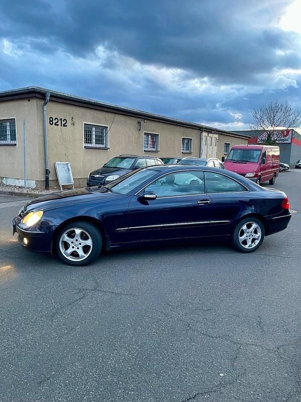 Gebraucht Mercedes CLK280 231 PS (169 kW) 2005 Blau Coupé