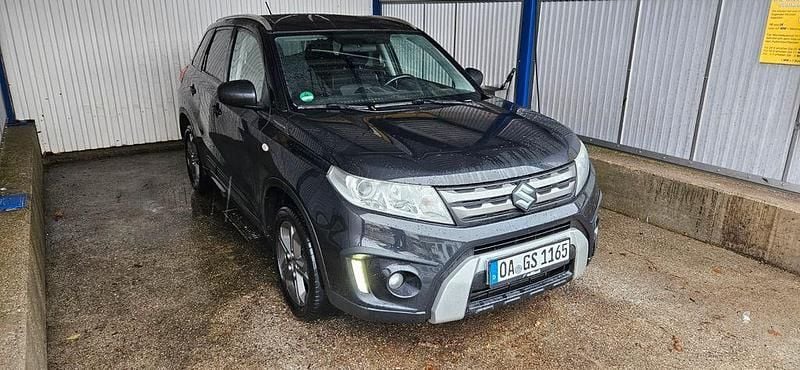 Schwarz Gebraucht 2015 Suzuki Vitara Comfort SUV | 9.250 € (Guter Preis) - Bild 1/4