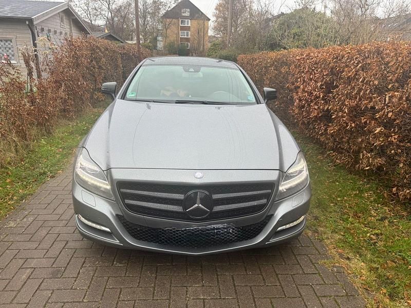 Gebraucht Mercedes CLS350 265 PS (194 kW) 2011 Grau Coupé
