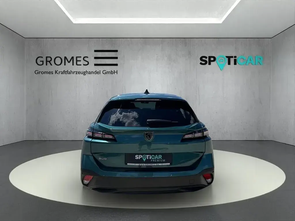 Gebraucht Peugeot 308 Active 131 PS (96 kW) 2024 Blau Kombi