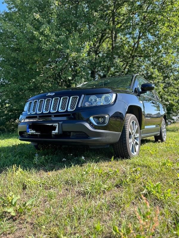 Schwarz Gebraucht 2015 Jeep Compass Limited SUV | 9.999 € (Fairer Preis) - Bild 1/4