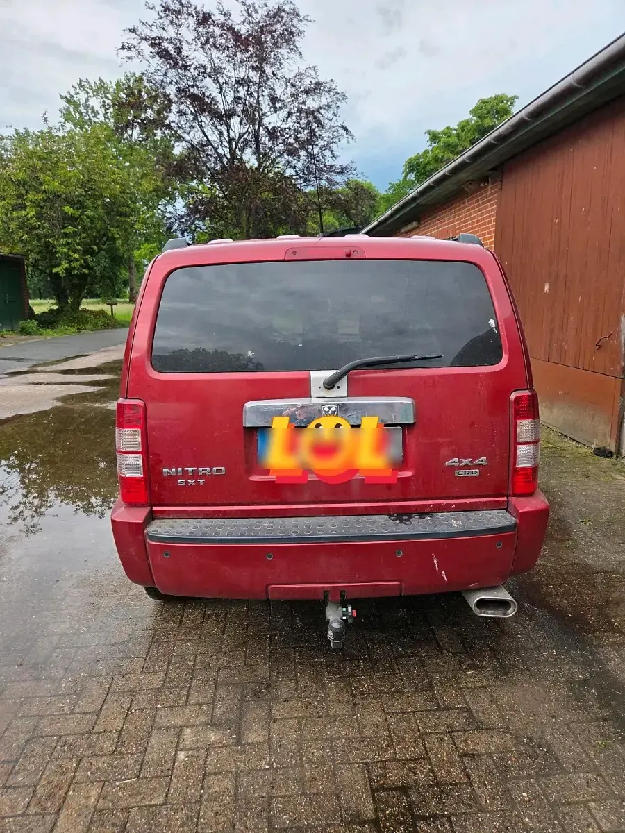 Gebraucht Dodge Nitro SXT 177 PS (130 kW) 2007 Rot SUV