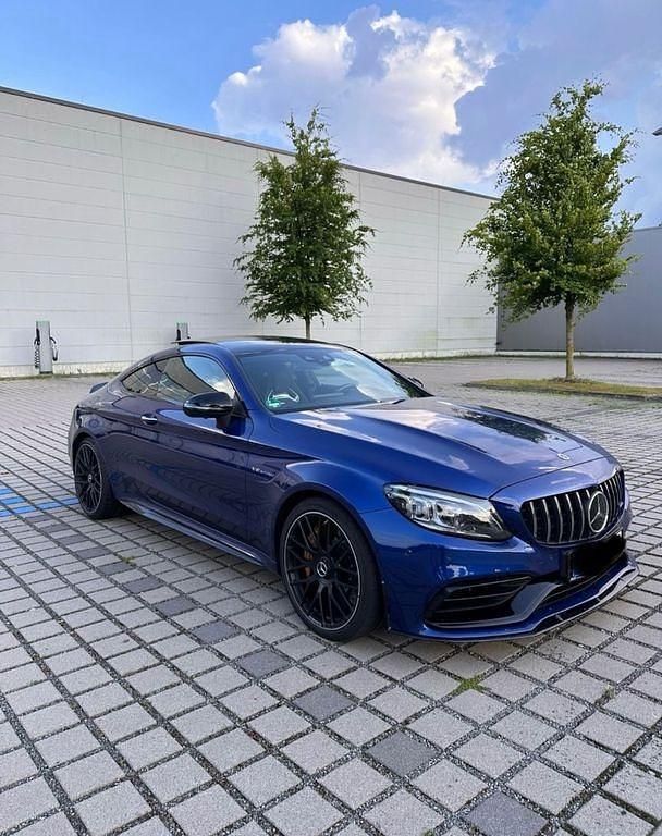 Blau Gebraucht 2021 Mercedes C63S AMG AMG Coupé | 74.999 € (Fairer Preis) - Bild 1/4