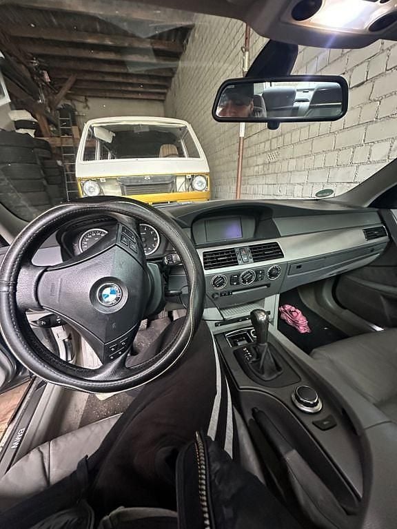 Second-hand BMW 525 192 CP (141 kW) 2004 Gri Berlinǎ