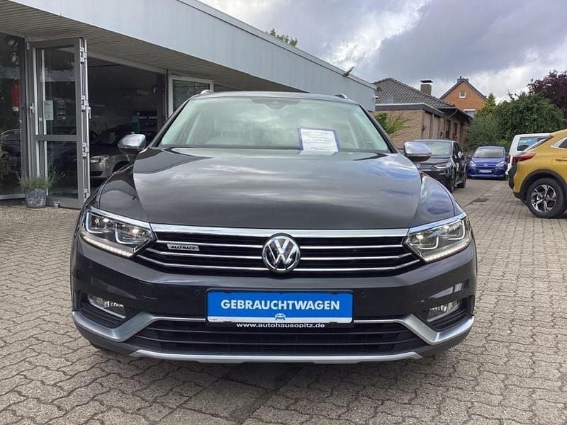 Gebraucht VW Passat Alltrack 190 PS (139 kW) 2018 Grau Kombi